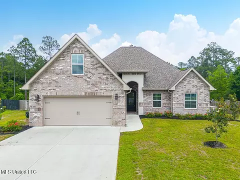 13312 Harper Ct, Gulfport, MS 39503