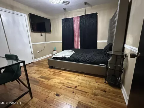 Bedroom - 1052 Briarfield Rd, Jackson, MS 39211 photo 1 of 2
