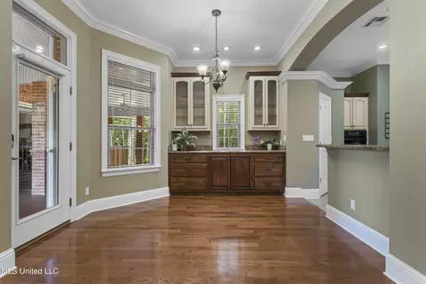 Dining - 5578 E Diamondhead Dr, Diamondhead, MS 39525 photo 1 of 1