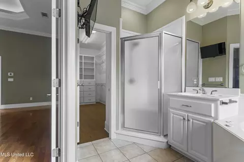 Bath - 5578 E Diamondhead Dr, Diamondhead, MS 39525 photo 3 of 6