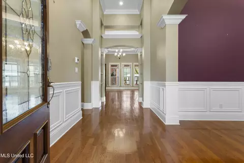 Entry Way - 5578 E Diamondhead Dr, Diamondhead, MS 39525 photo 2 of 5