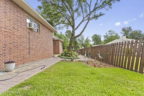 Exterior - 5578 E Diamondhead Dr, Diamondhead, MS 39525 photo 11 of 12