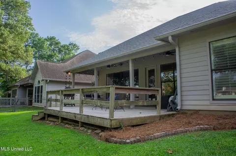 Exterior - 414 Spike Rdg, Canton, MS 39046 photo 13 of 13