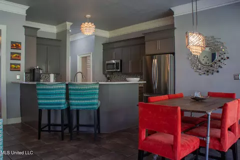 Dining - 414 Spike Rdg, Canton, MS 39046 photo 5 of 5