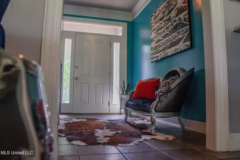 Entry Way - 414 Spike Rdg, Canton, MS 39046 photo 2 of 5