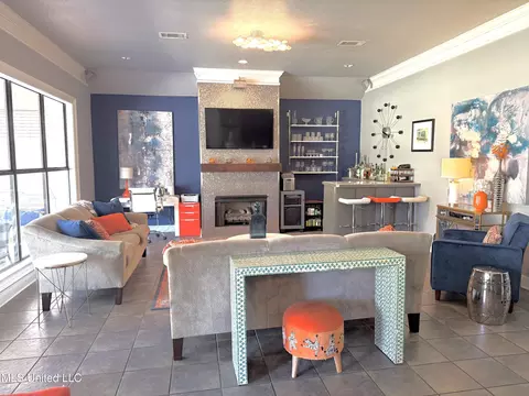 Living - 414 Spike Rdg, Canton, MS 39046 photo 1 of 6