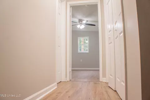 Entry Way - 136 Peggy Dr, Florence, MS 39073 photo 4 of 4