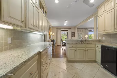 215 Azalea Ct, Brandon, MS 39047 photo 27