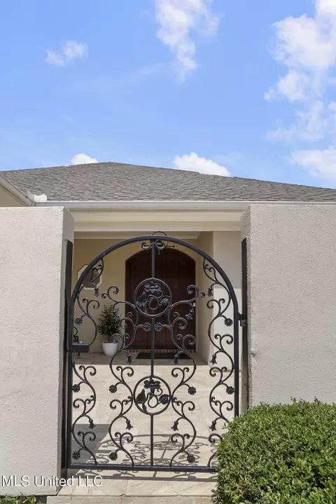 215 Azalea Ct, Brandon, MS 39047 photo 3