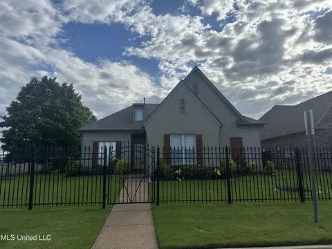 5894 Savannah Pkwy, Southaven, MS 38672