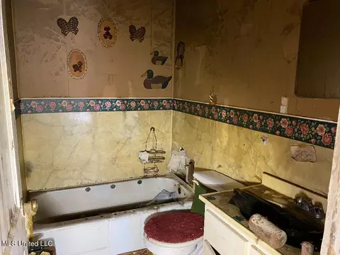 2226 Oak Park Dr, Jackson, MS 39213 photo 8