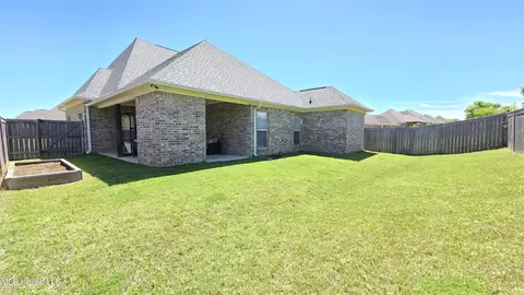 Exterior - 331 Emerald Way, Brandon, MS 39047 photo 4 of 5