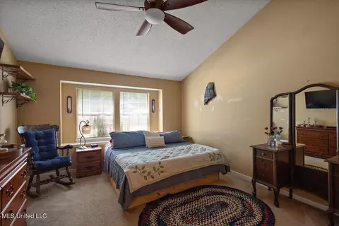 Bedroom - 147 Lofty Pine Ln, Clinton, MS 39056 photo 1 of 6