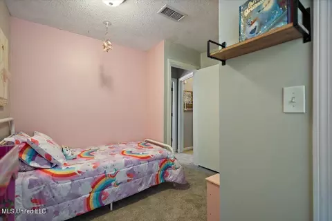 Bedroom - 147 Lofty Pine Ln, Clinton, MS 39056 photo 5 of 6