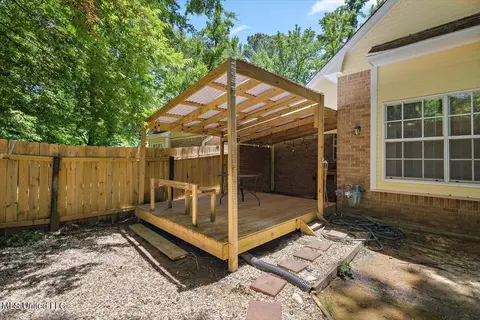 Exterior - 147 Lofty Pine Ln, Clinton, MS 39056 photo 4 of 7