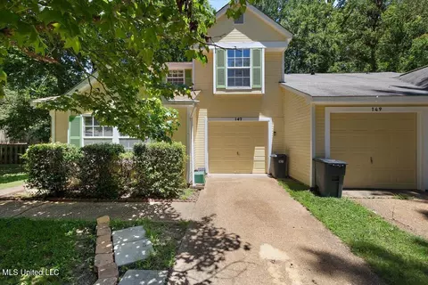 147 Lofty Pine Ln, Clinton, MS 39056