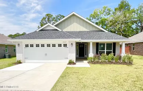 14007 Plantation Oaks Dr, Gulfport, MS 39503