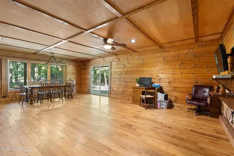 927 Abe Chapel Rd, Como, MS 38619 photo 10