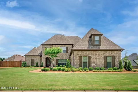 8063 Elizabeth Dr, Olive Branch, MS 38654