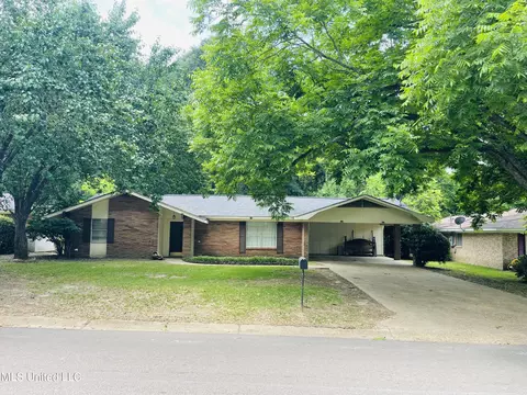 111 Brookfield Dr, Natchez, MS 39120 photo 1