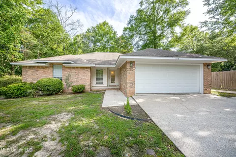 108 Water Oaks Cv, Ocean Springs, MS 39564