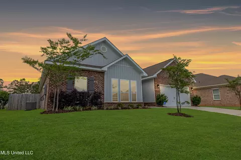 19489 Little Manatee St, Biloxi, MS 39532