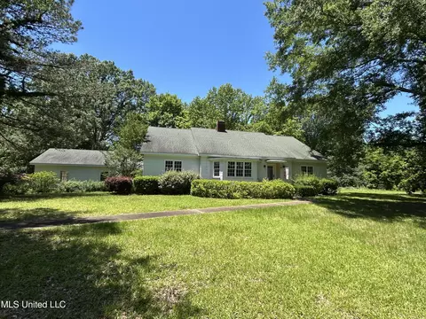 329 195 Country Rd, Carrollton, MS 38917