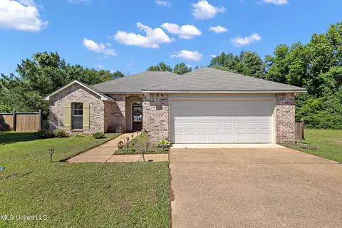 217 Belle Chasse Cir, Jackson, MS 39212