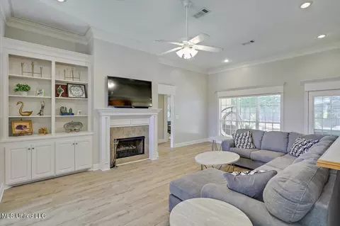 213 Pecan Cir, Brandon, MS 39042 photo 8