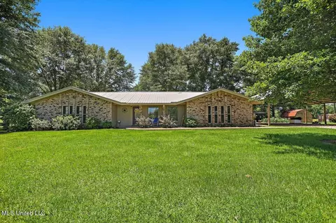 9414 Hillsboro Ludlow Rd, Lena, MS 39094