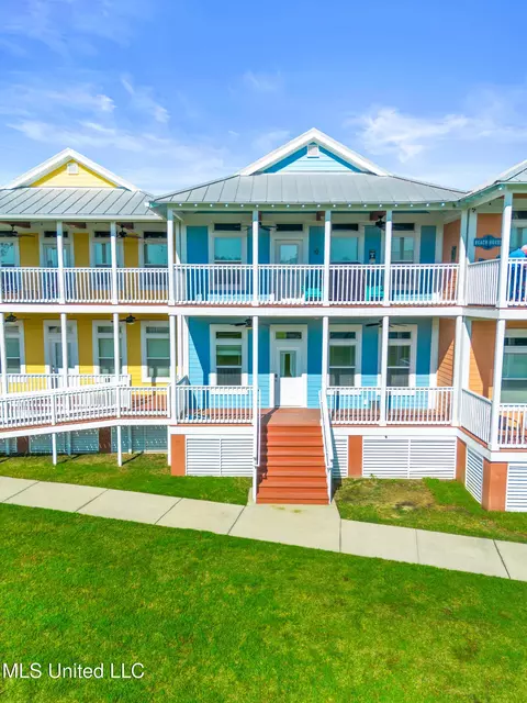1515 E Beach Blvd #114, Pass Christian, MS 39571