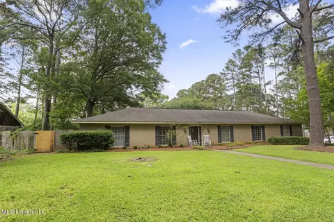 Exterior - 5348 Saratoga Dr, Jackson, MS 39211 photo 3 of 8