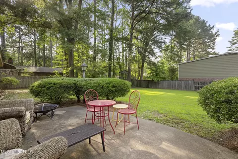 Exterior - 5348 Saratoga Dr, Jackson, MS 39211 photo 5 of 8