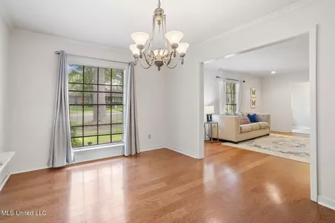Dining - 5348 Saratoga Dr, Jackson, MS 39211 photo 1 of 3