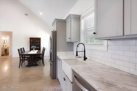Kitchen - 335 Aaron Rd, Sarah, MS 38665 photo 2 of 2
