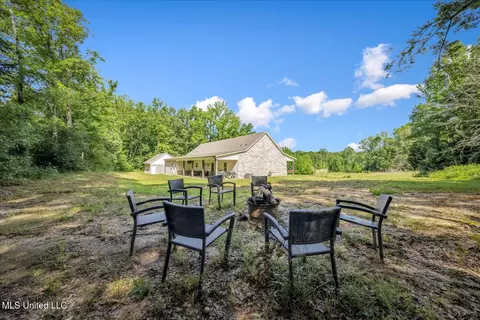 Exterior - 335 Aaron Rd, Sarah, MS 38665 photo 8 of 8