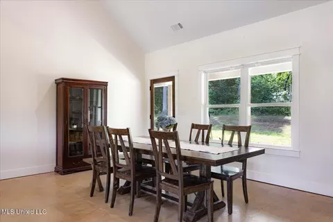 Dining - 335 Aaron Rd, Sarah, MS 38665 photo 1 of 1