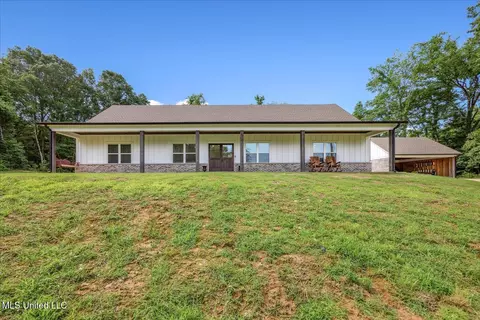 Exterior - 335 Aaron Rd, Sarah, MS 38665 photo 1 of 8
