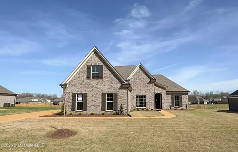 748 Lucas Ln, Hernando, MS 38632