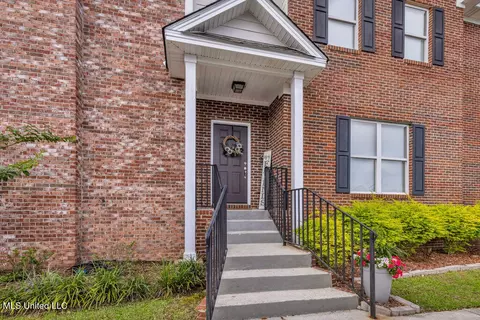 1805 Geerkin St #32, Pascagoula, MS 39581