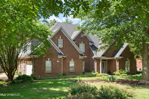 2375 Cumberland Dr, Southaven, MS 38672
