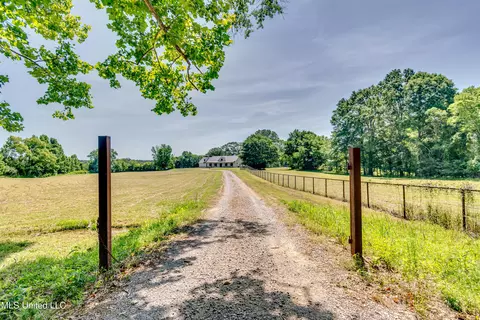Exterior - 106 Horseshoe Ln, Flora, MS 39071 photo 17 of 20
