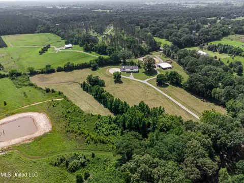 View/Area - 106 Horseshoe Ln, Flora, MS 39071 photo 1 of 6