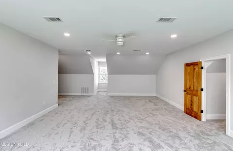 Bedroom - 106 Horseshoe Ln, Flora, MS 39071 photo 6 of 10