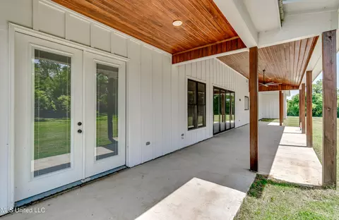 Exterior - 106 Horseshoe Ln, Flora, MS 39071 photo 12 of 20