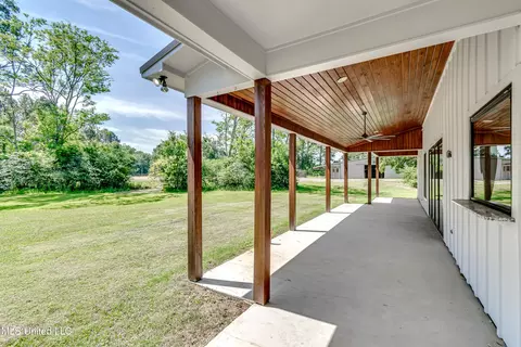 Exterior - 106 Horseshoe Ln, Flora, MS 39071 photo 14 of 20