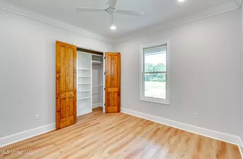 Bedroom - 106 Horseshoe Ln, Flora, MS 39071 photo 3 of 10