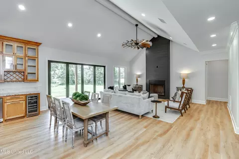 Dining - 106 Horseshoe Ln, Flora, MS 39071 photo 1 of 4