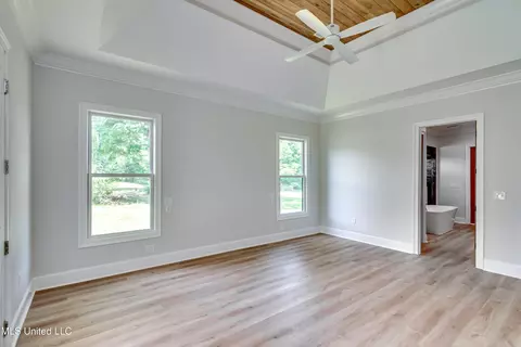 Bedroom - 106 Horseshoe Ln, Flora, MS 39071 photo 7 of 10