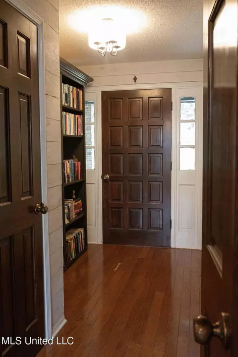 Entry Way - 11700 Harry Pierce Rd, Lucedale, MS 39452 photo 1 of 3